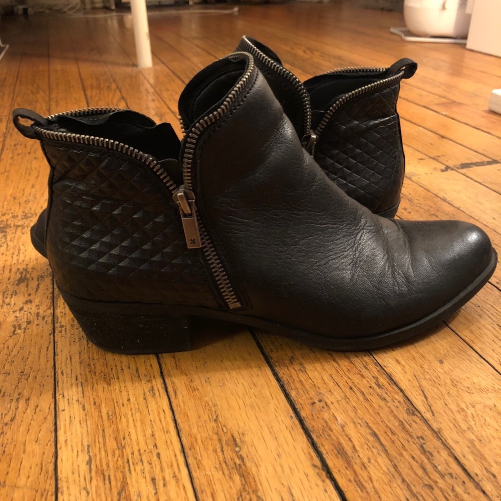 Lucky Brand Bartalino Ankle Booties